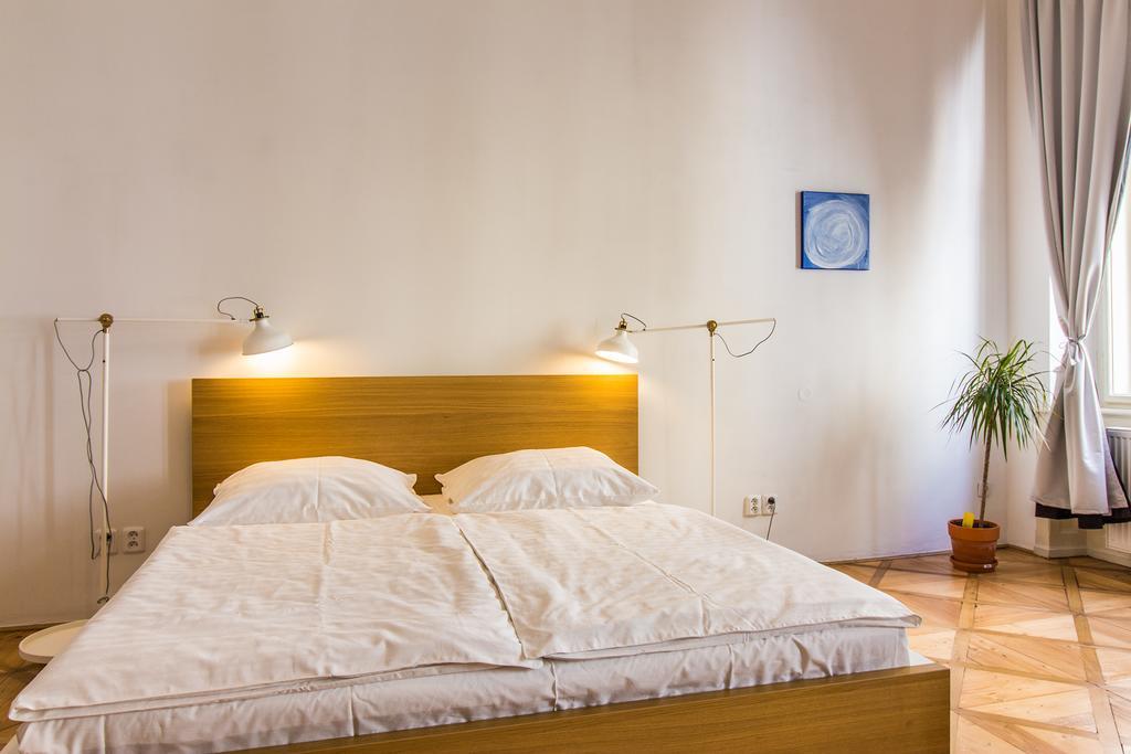 Mighty Prague Apartments Truhlarska Εξωτερικό φωτογραφία